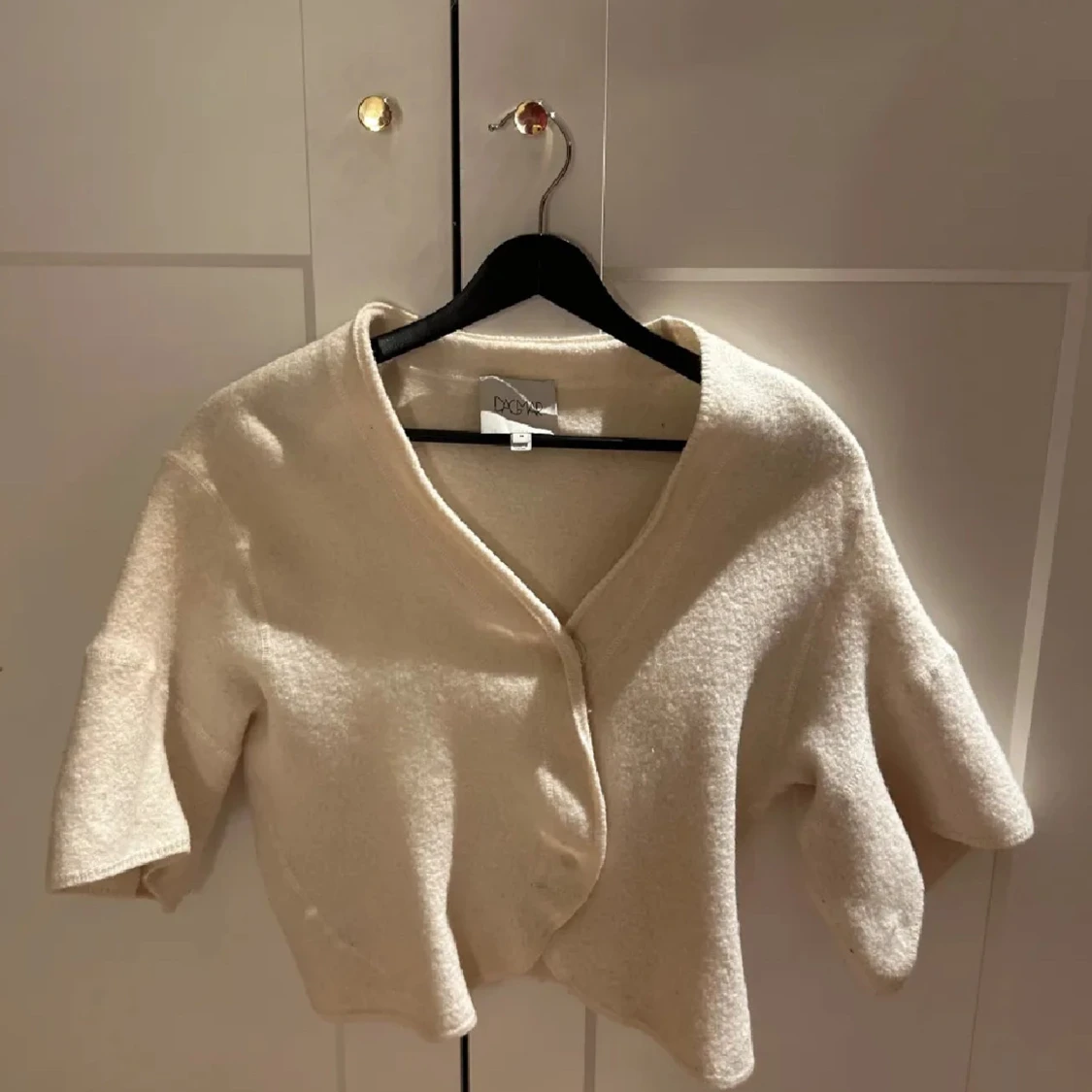 Beige kofta från Dagmar - 1