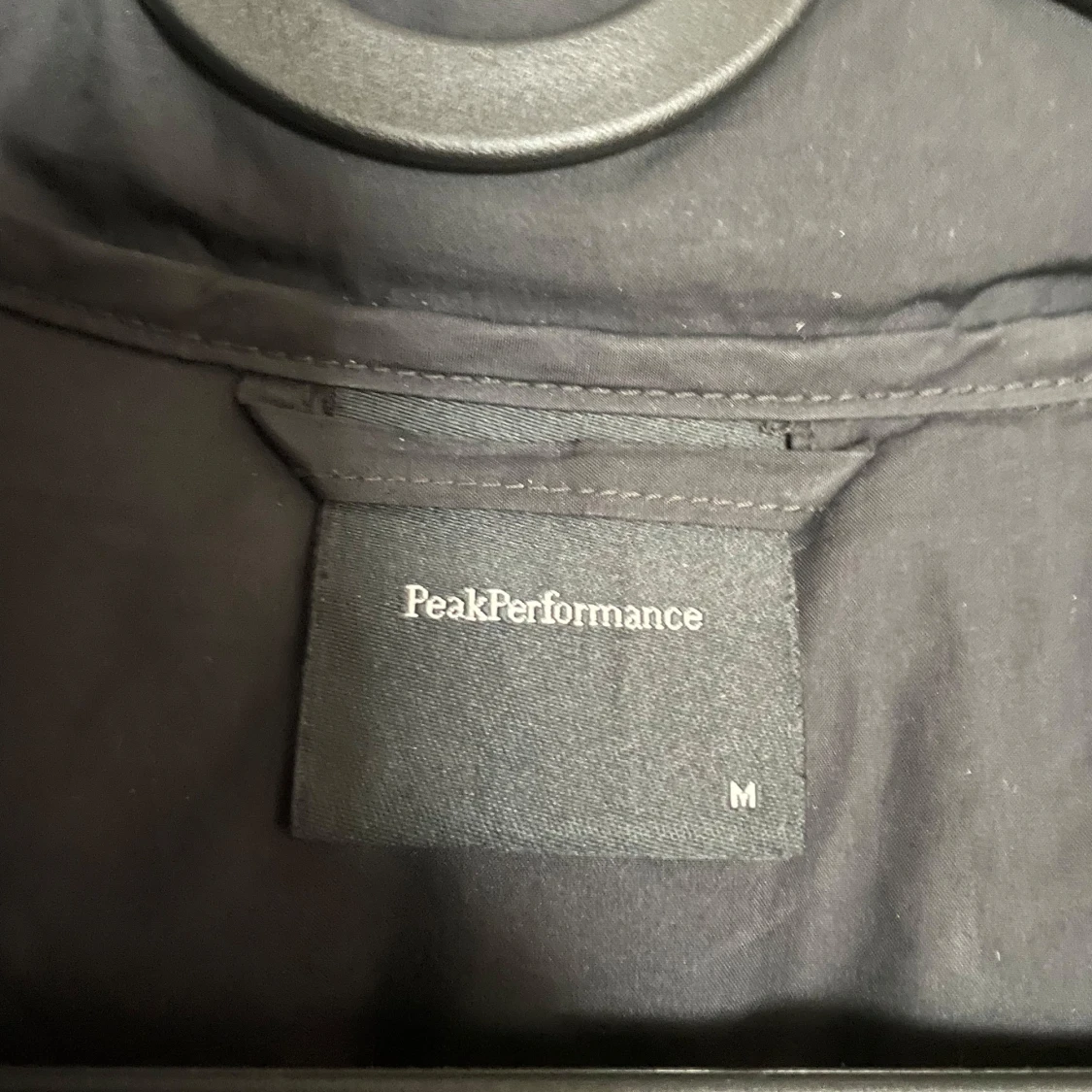 Svart dunväst från Peak Performance - 4