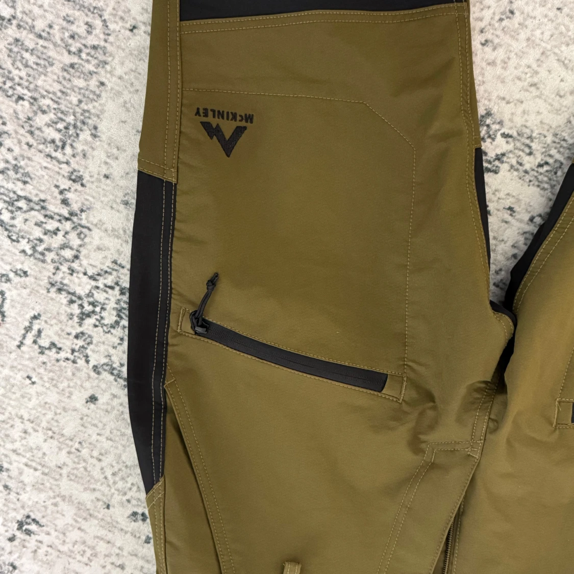 Olivgröna byxor från McKinley - 3