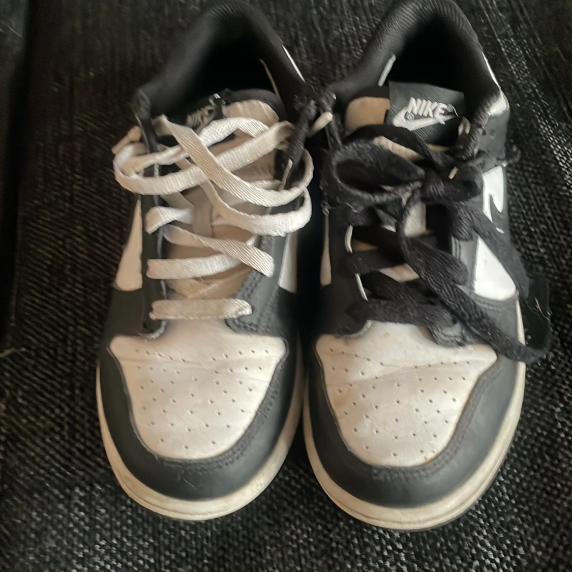 Nike Dunk i svart och vit - 2