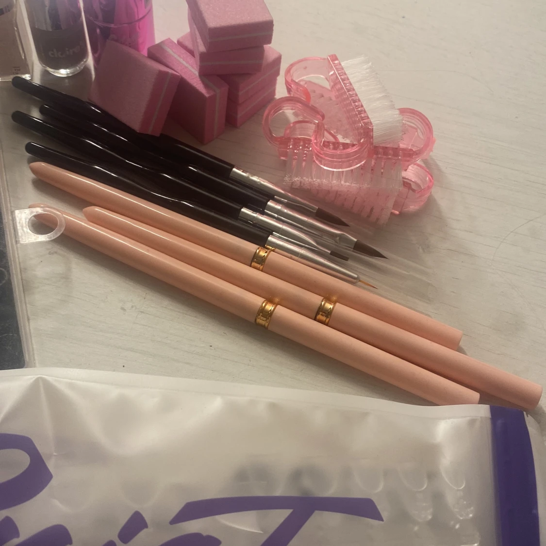 Nagelkit med gel och dekorationer - 2