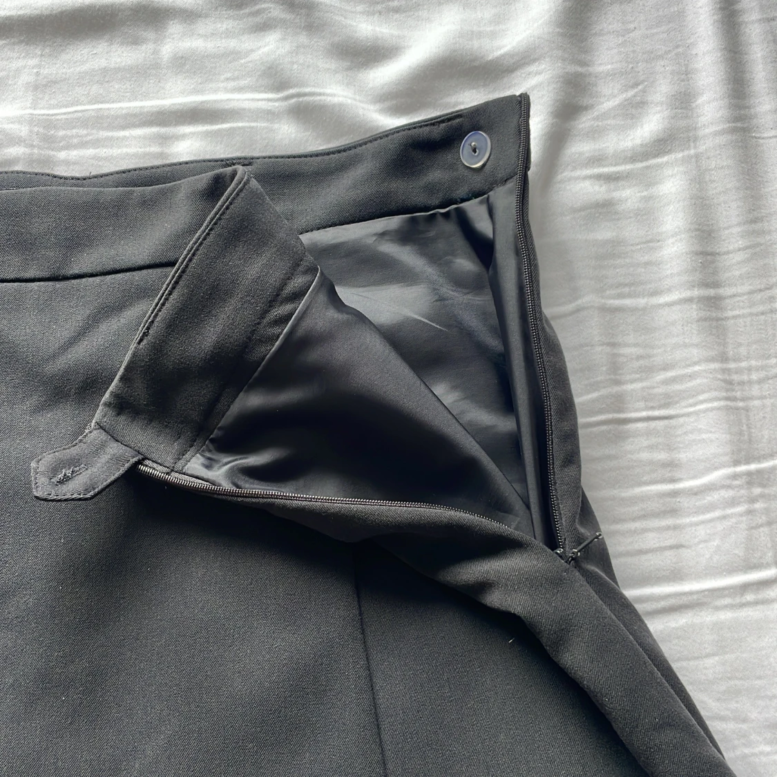 Svart långkjol från Isolde, stl 44 - 2