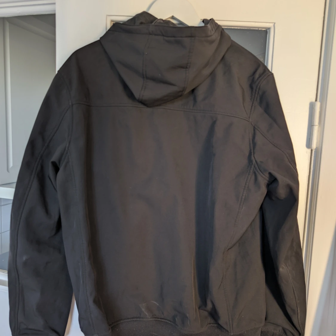 Svart vindjacka från Lyle & Scott - 1