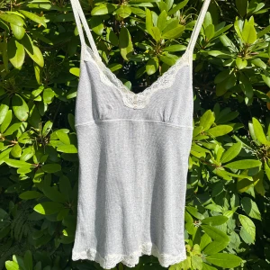 Vintage y2k Le Lis Blanc - Suuupermjukt och skönt och gulligt linne. Köpt nytt från ett high end märke för länge sen men är knappt använt. 