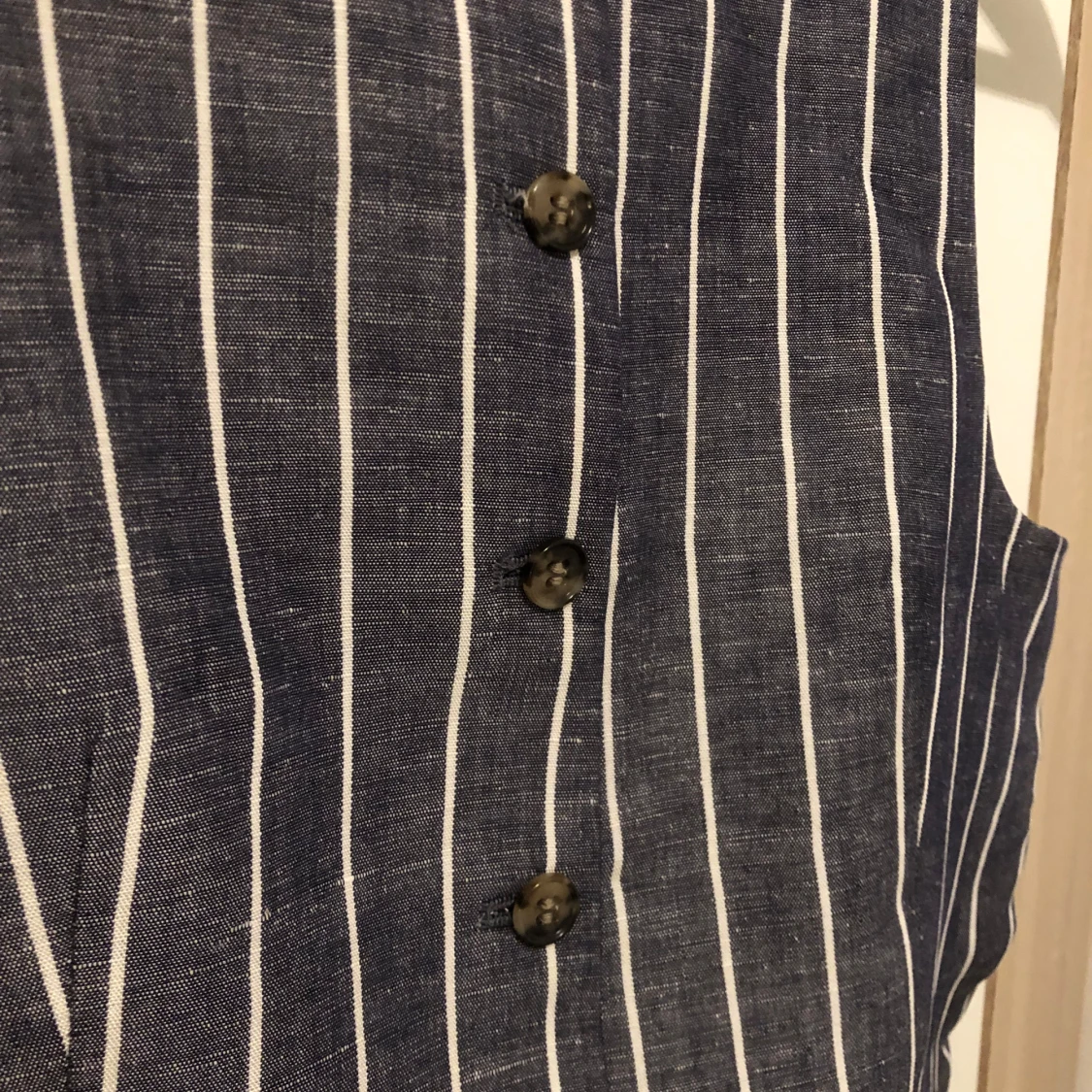 Randig blå väst från H&M i linneblandning - 1