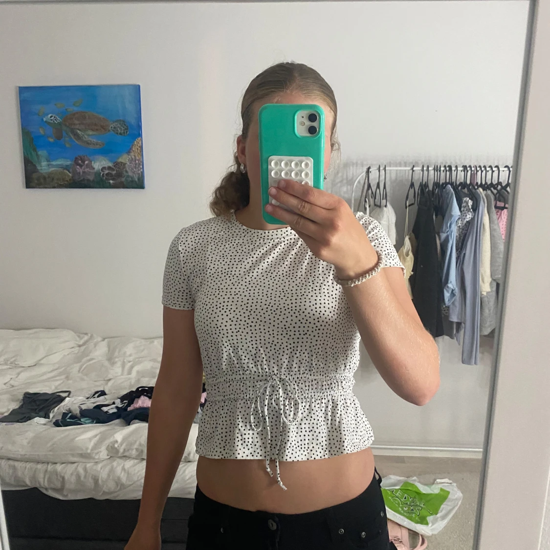 Snygg prickig topp - 1