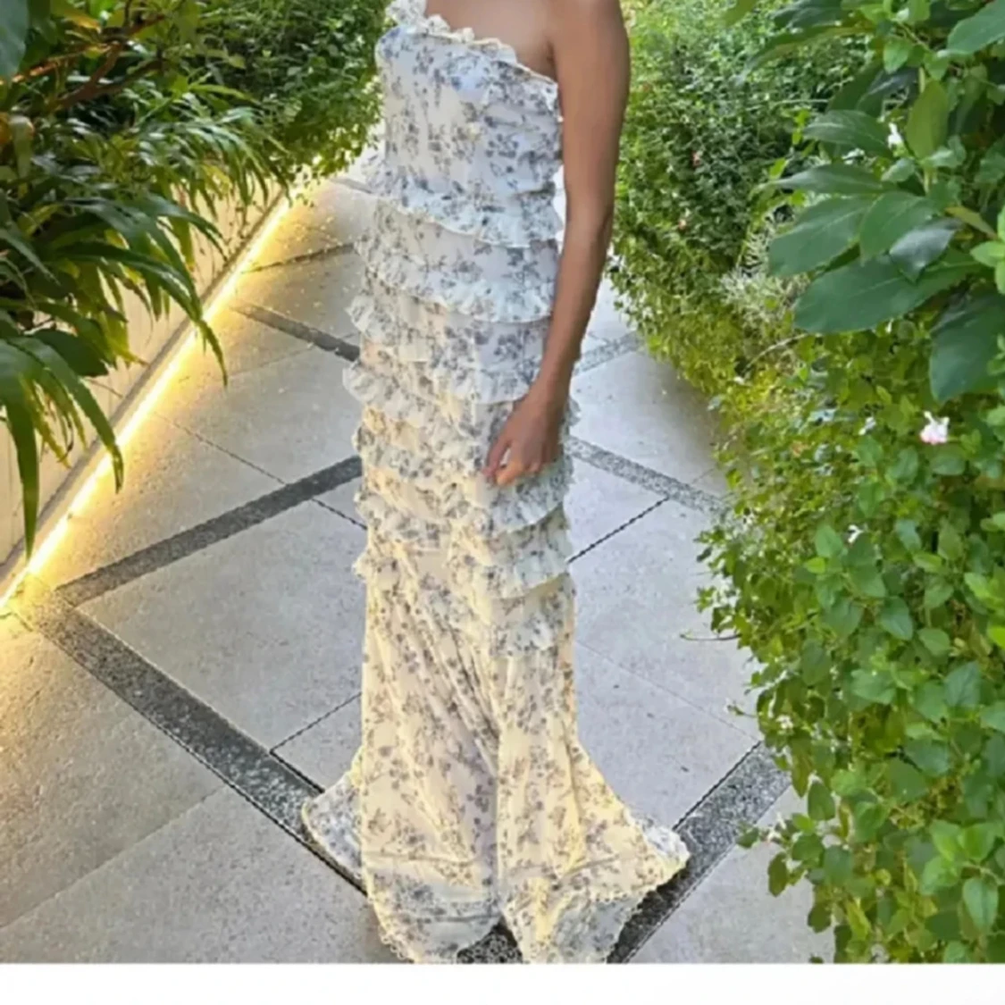 Superfin klänning - 1