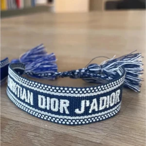 Mörkblå cd armband  - Mörkblå cd armband 