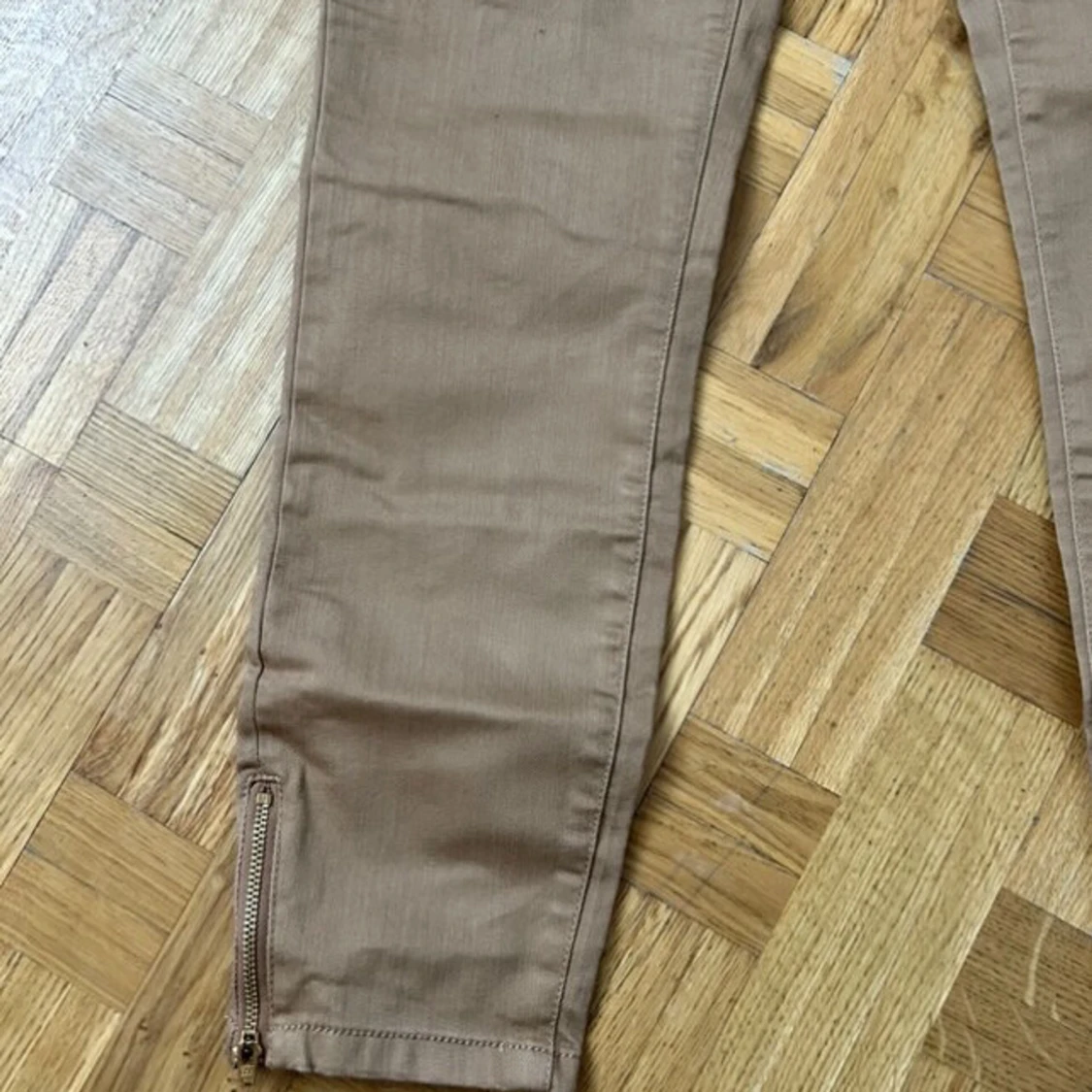 Beige skinny byxor från Vero Moda - 1