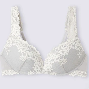 Söker!!🪽 intimissimi gioa bh grå - söker grå  intimissimi bh i storlek 70B!💞💞