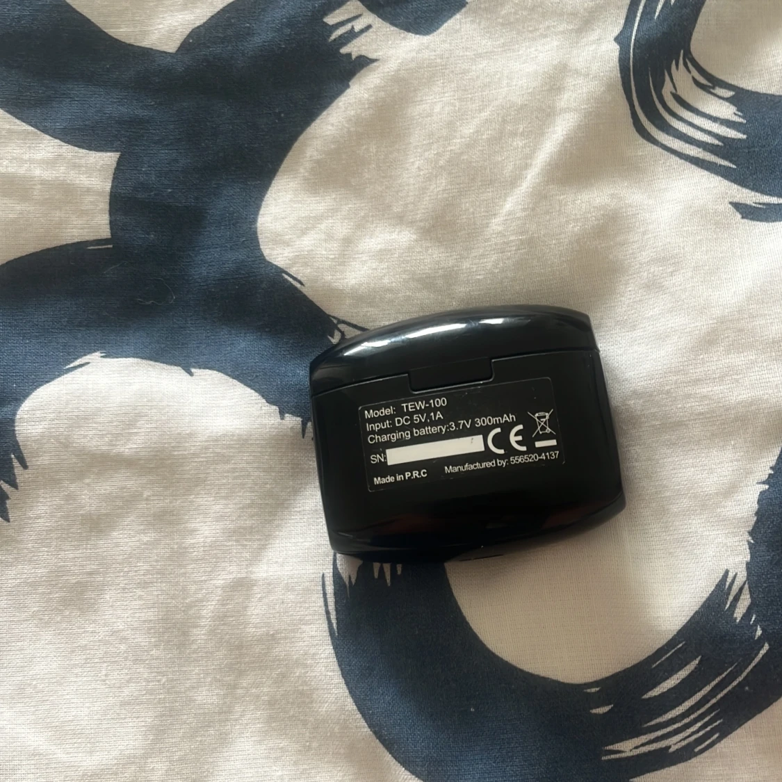 Svart kompakt fodral TEW-100 - 1