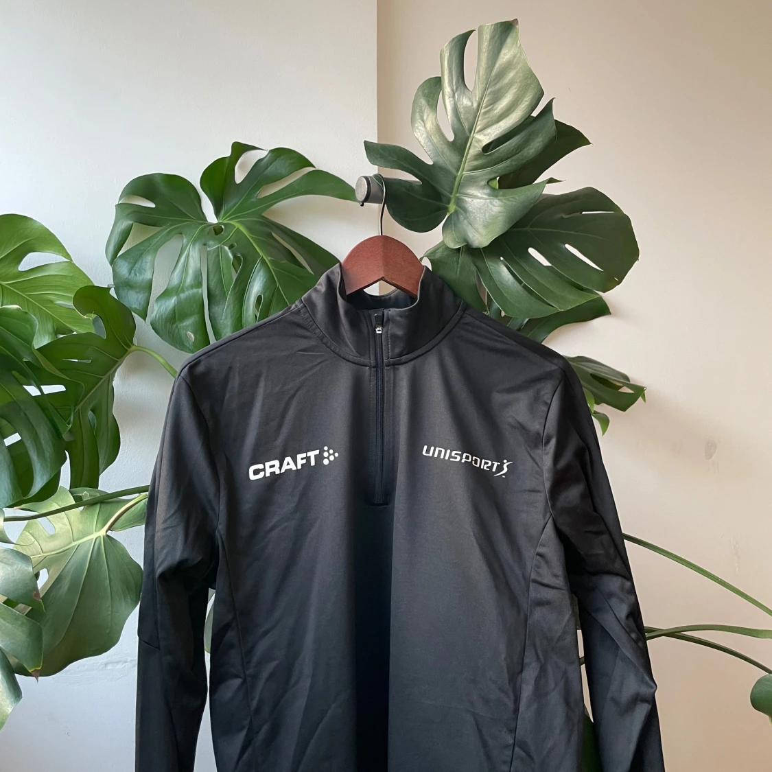 Svart träningströja från Craft - 1