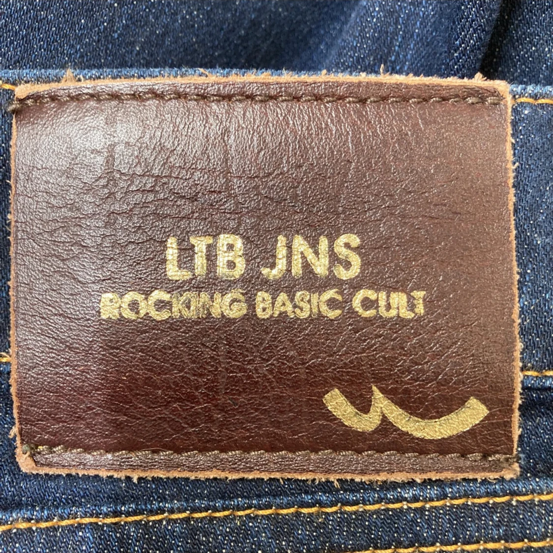 Mörkblå bootcut jeans från LTB - 2