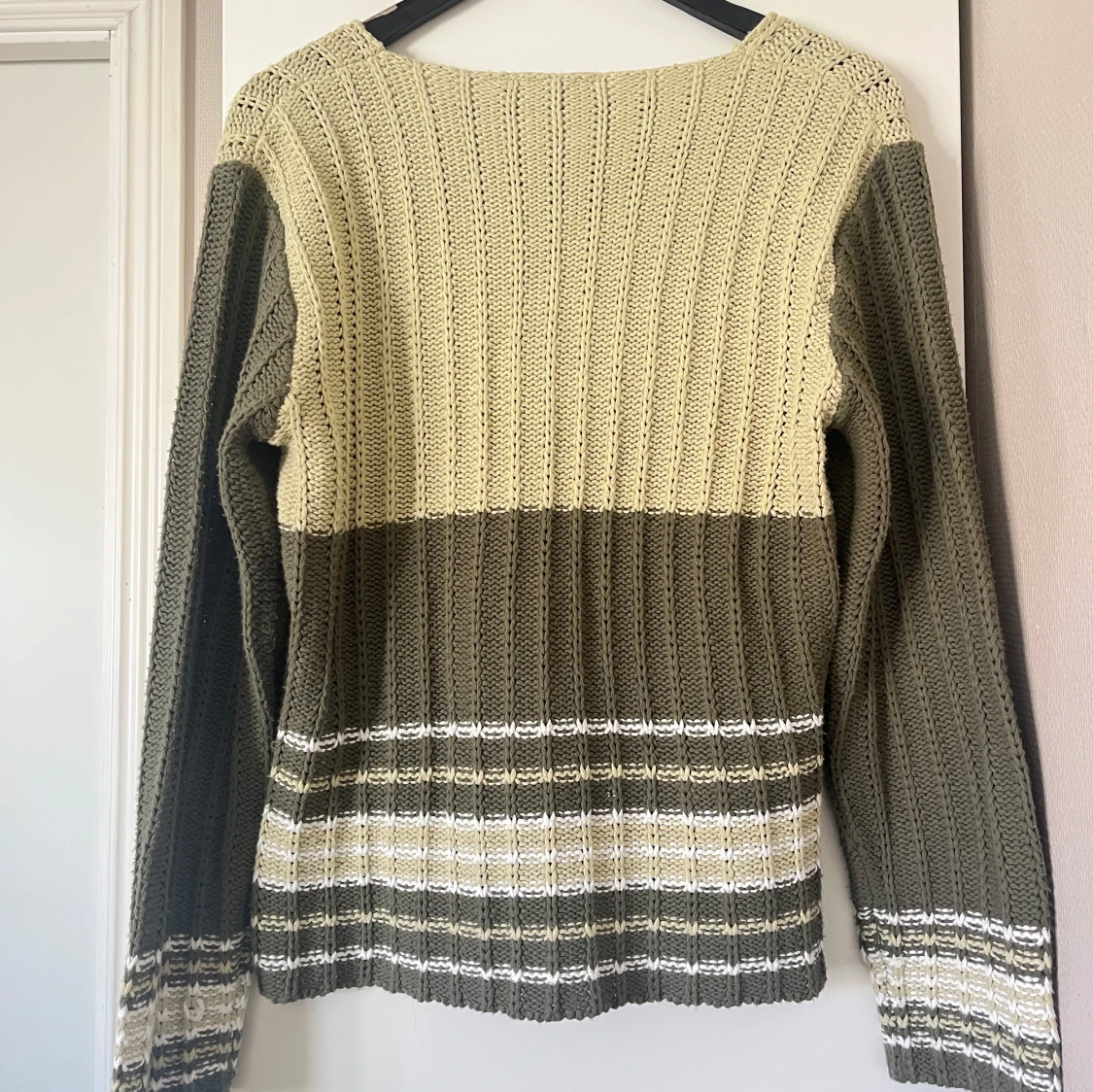 Randig stickad tröja från Concept E.B - 1