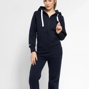 Russemerch sätt - Säljer då de ej kommit till användning. Byxorna är storlek S Extra tall (nypris 500). Tröjan är storlek S (nypris 750kr.     Säljer byxorna för 350. Tröjan för 450. Priset är allt tillsammans men kontakta om ni vill köpa en enskild del