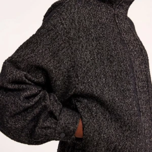 Slutsåld jacka - Helt oanvänd med lappar kvar då jag har för många jackor