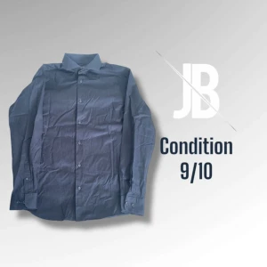 skjorta från Selected Homme - Riktig fett skjorta från selected homme i storlek L🔥 är i modellen slim fit🤩🤩nypris runt 1000kr😮skriv vid frågor😇😇