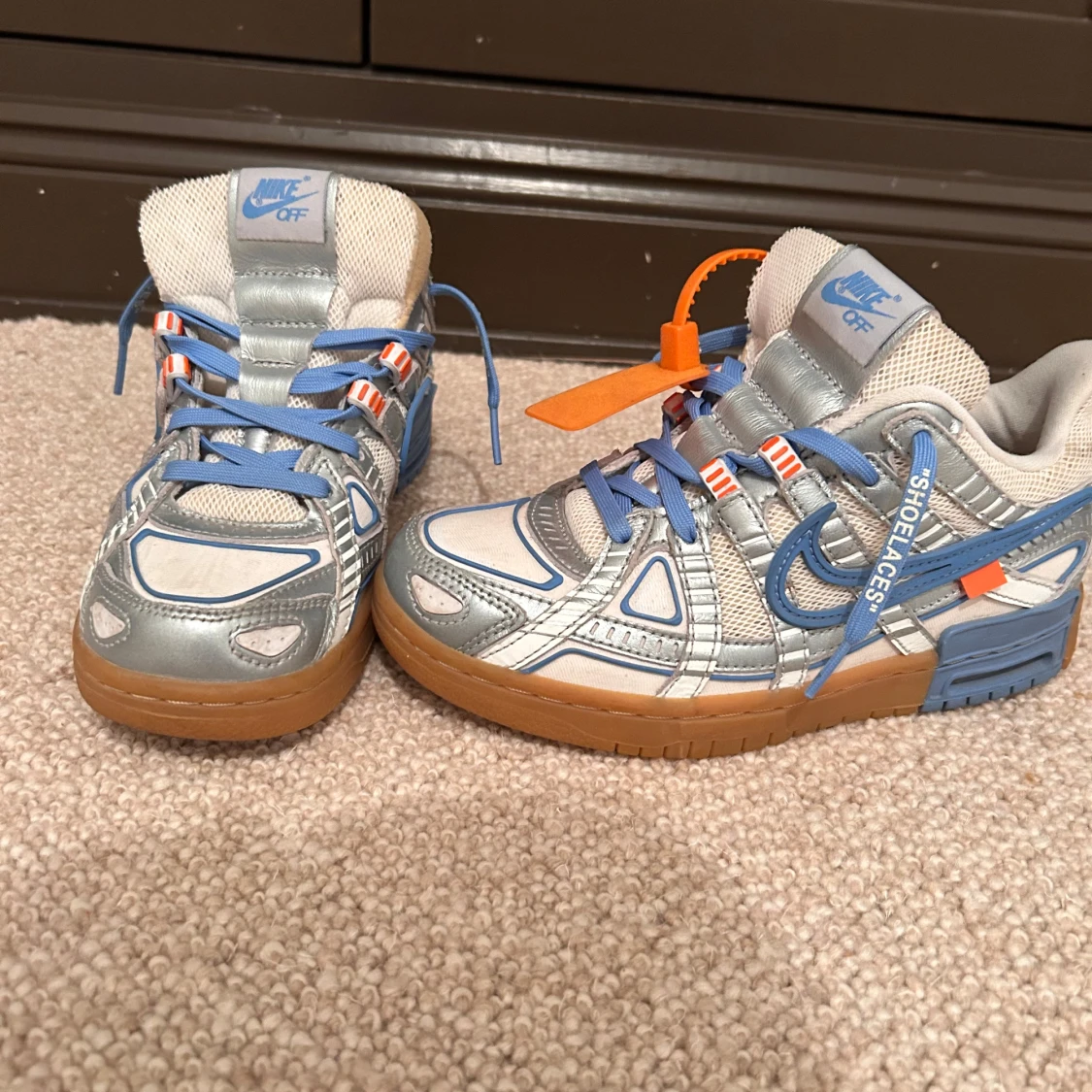 Nike Off-White sneakers i silver och blå - 2
