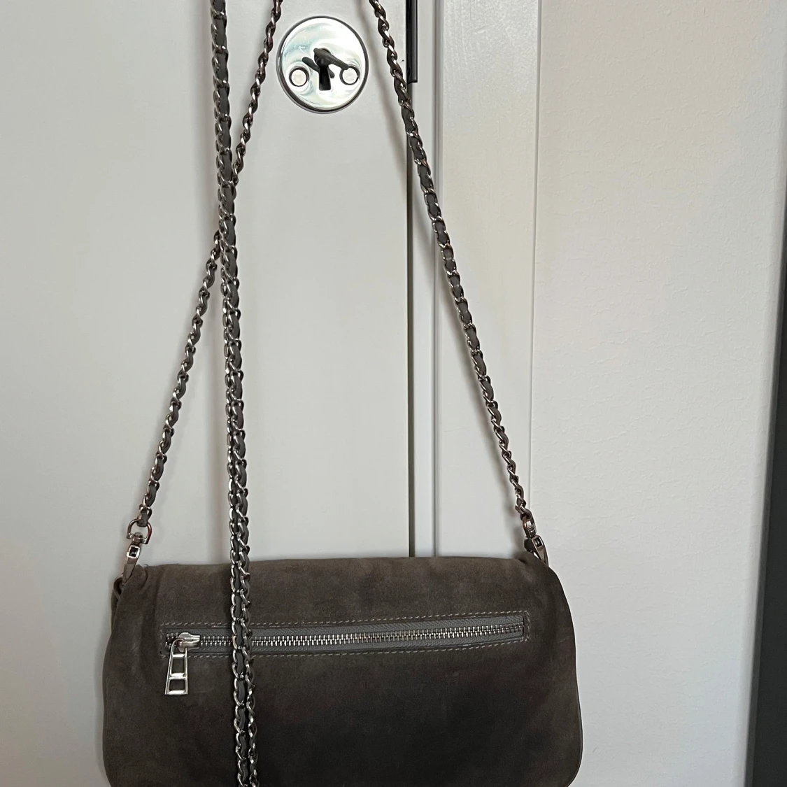 Grå axelväska i mocka från Zadig & Voltaire - 3