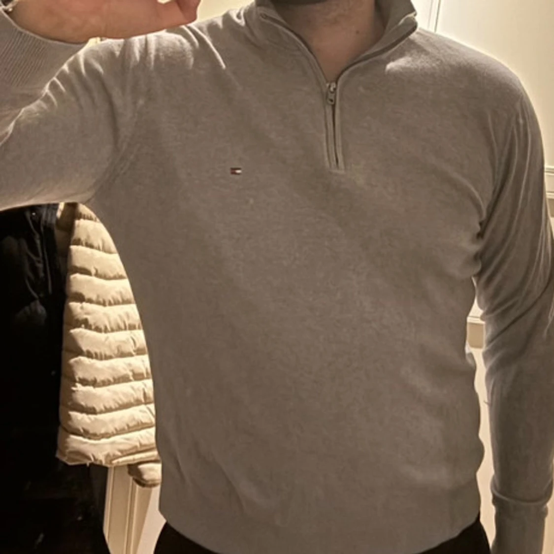 Tre tröjor från Gant, Hilfiger, Levis  - 2