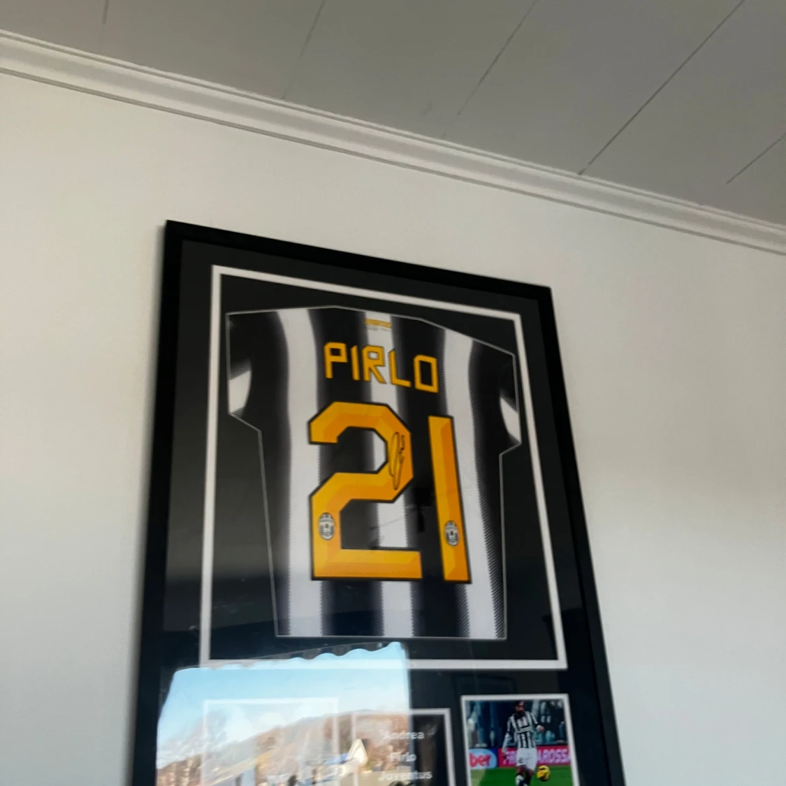 Pirlo signerad tröja - 2
