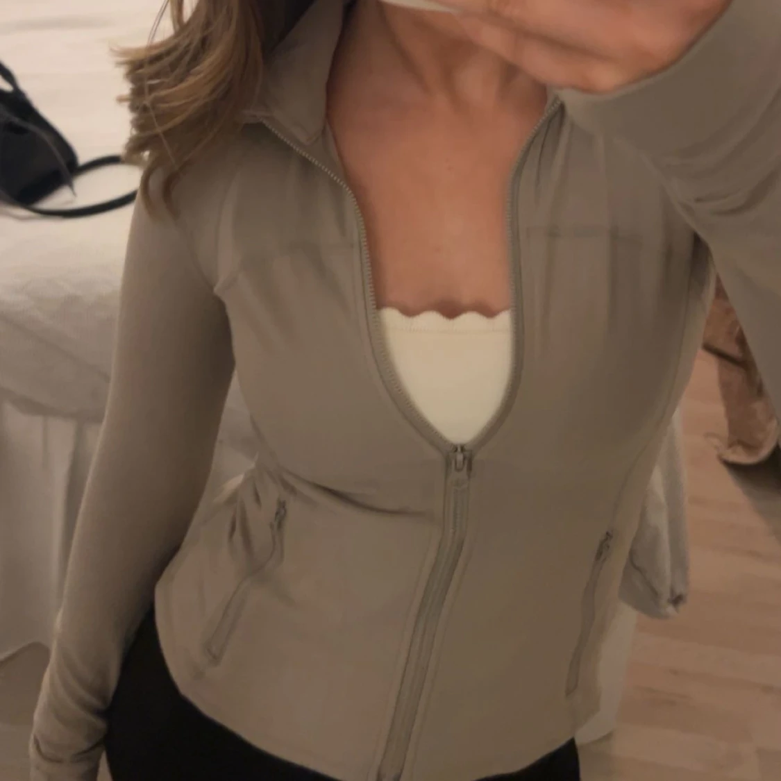 Beige träningströja