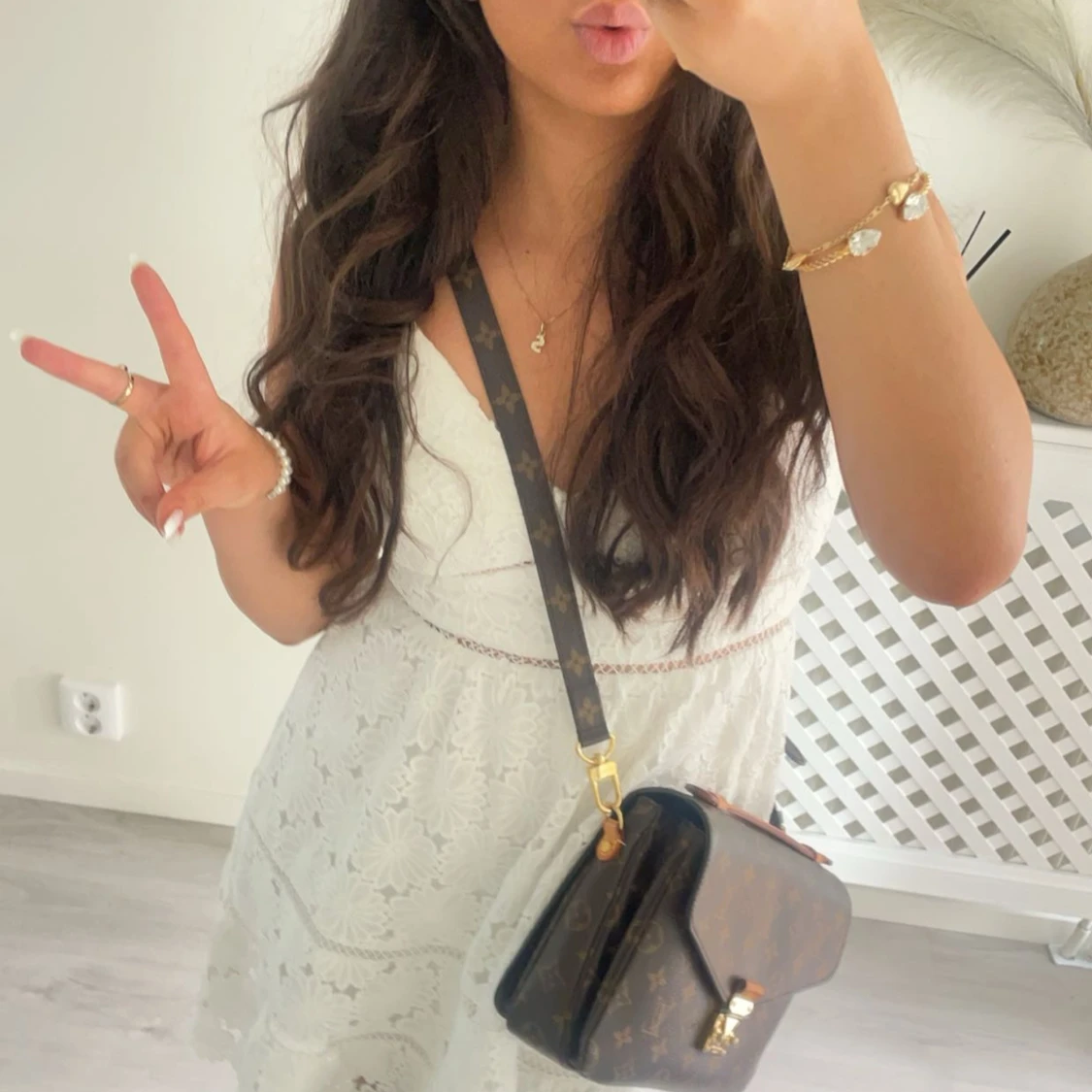 Vit spetsklänning - 1