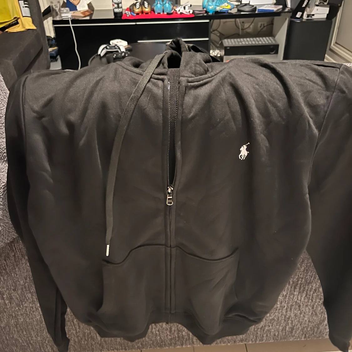 Svart hoodie från Ralph Lauren - 1