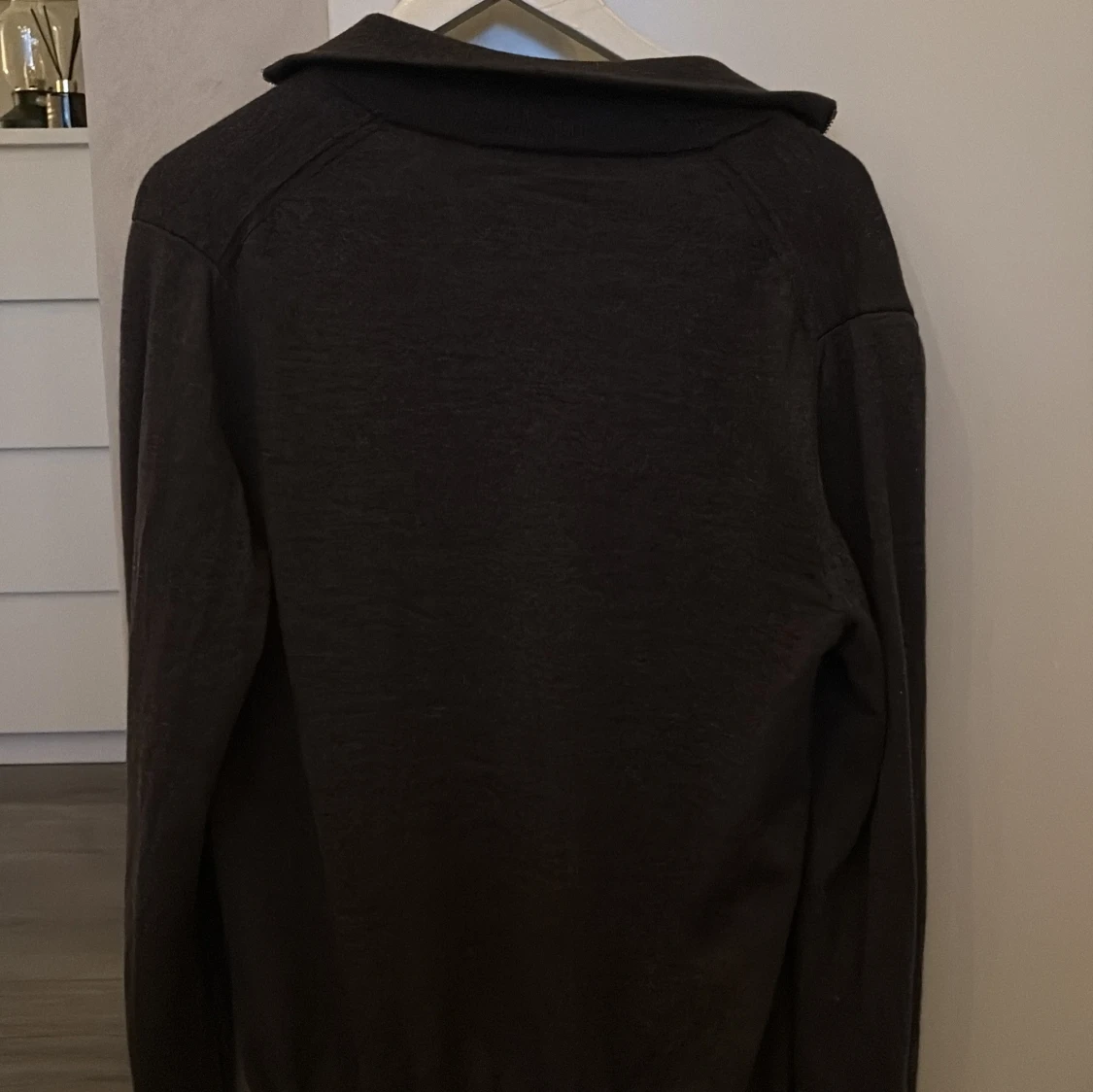 Mörkgrå zip up från Prada - 2