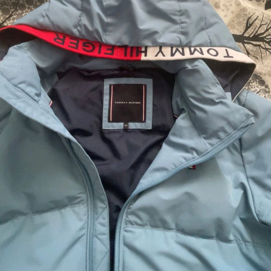 Ljusblå dunjacka från Tommy Hilfiger - 2