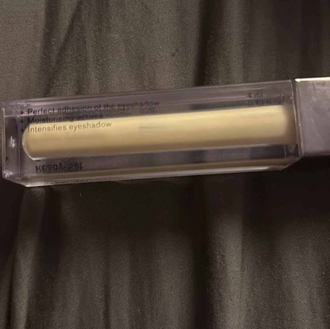 BeautyAct Ready-Set Eyeshadow Primer - 4