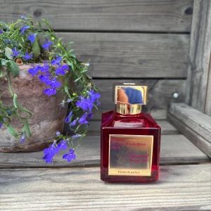 Baccarat Rouge 540 - Säljer denna fina parfym. Baccarat Rouge 540, luktar riktigt gott. Priset är förhandlingsbart.
