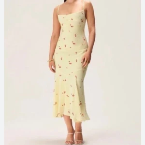 Adoore Verona - Använd en kväll. Storlek 36