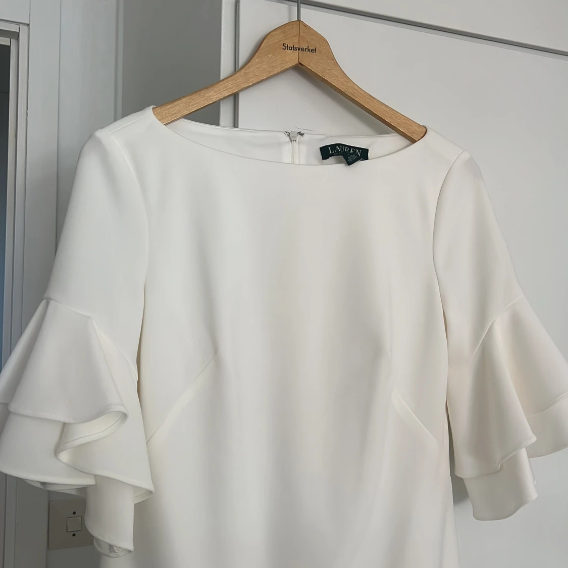 Vit volangklänning från Lauren Ralph Lauren - 1