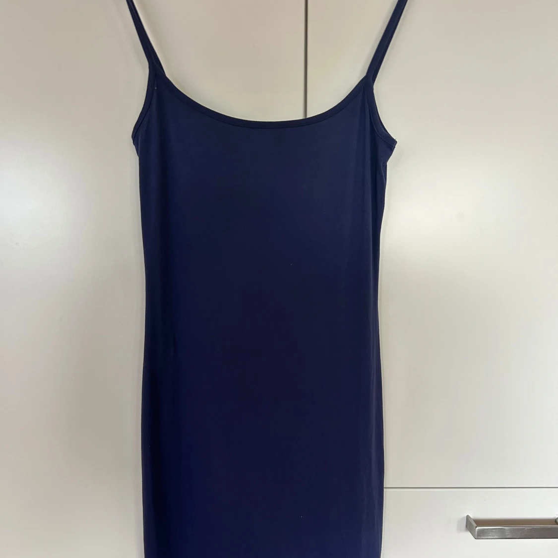 Mörk blå klänning - 1