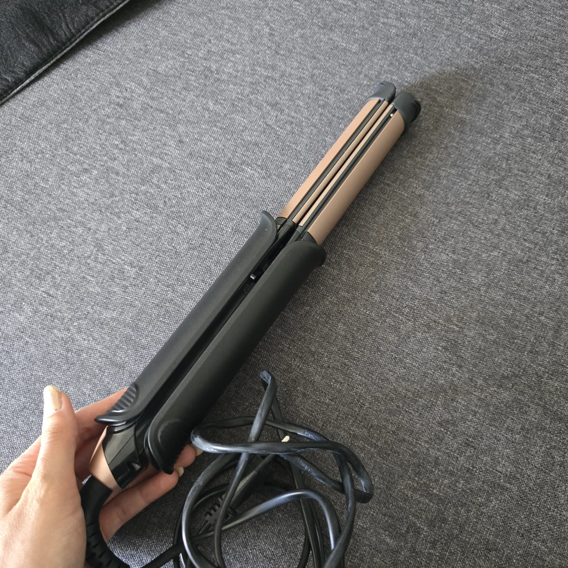 Svart och guld plattång - 1