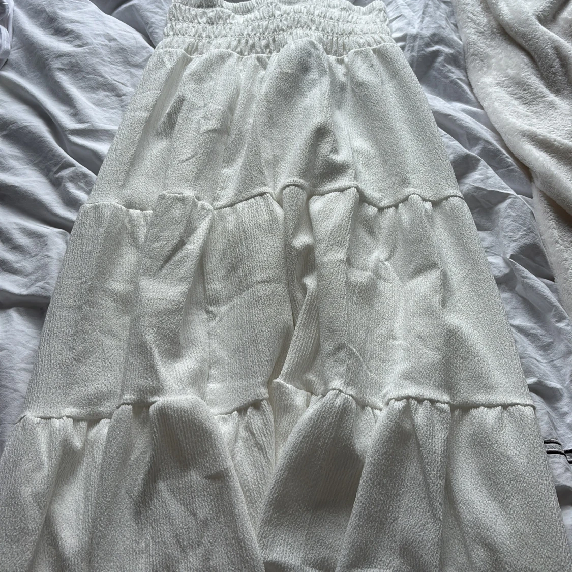 Vit långkjol från Gina Tricot - 1