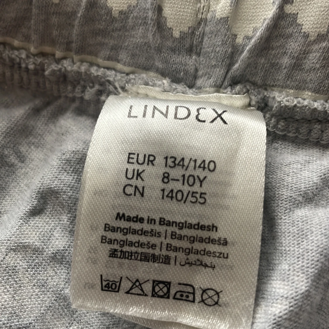 Gråvita mönstrade mjukisbyxor Lindex - 2