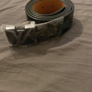 Lv bällte  - Helt ny. Kommer nål med så man hör extra hål. Storlek 115