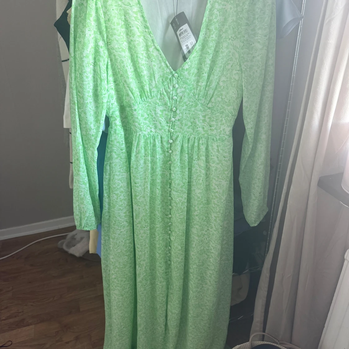 Grön långklänning från ONLY