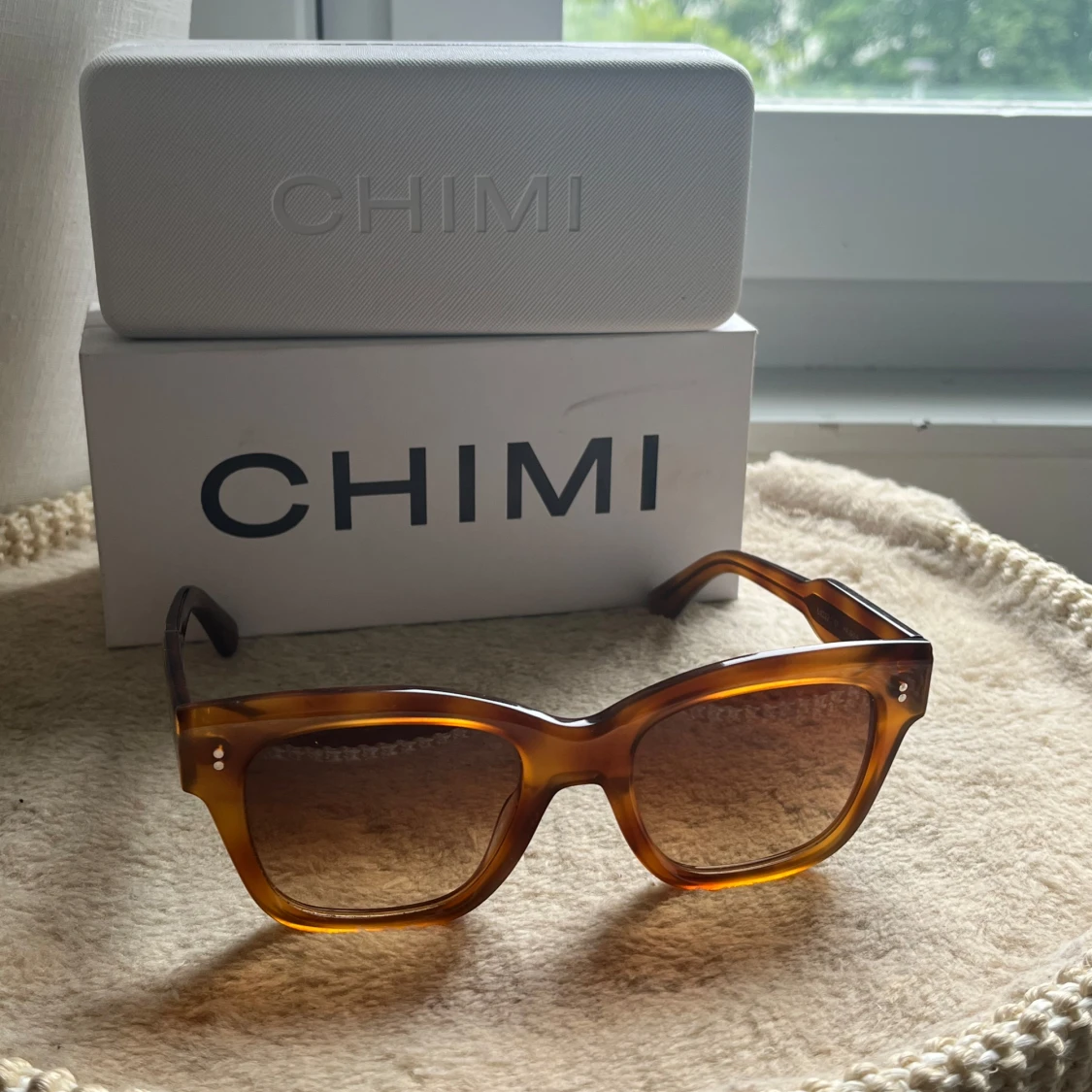 Bruna solglasögon från CHIMI
