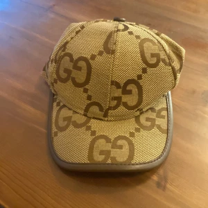 En snygg keps  - En snygg keps dm för mer bilder eller för att diskutera pris 