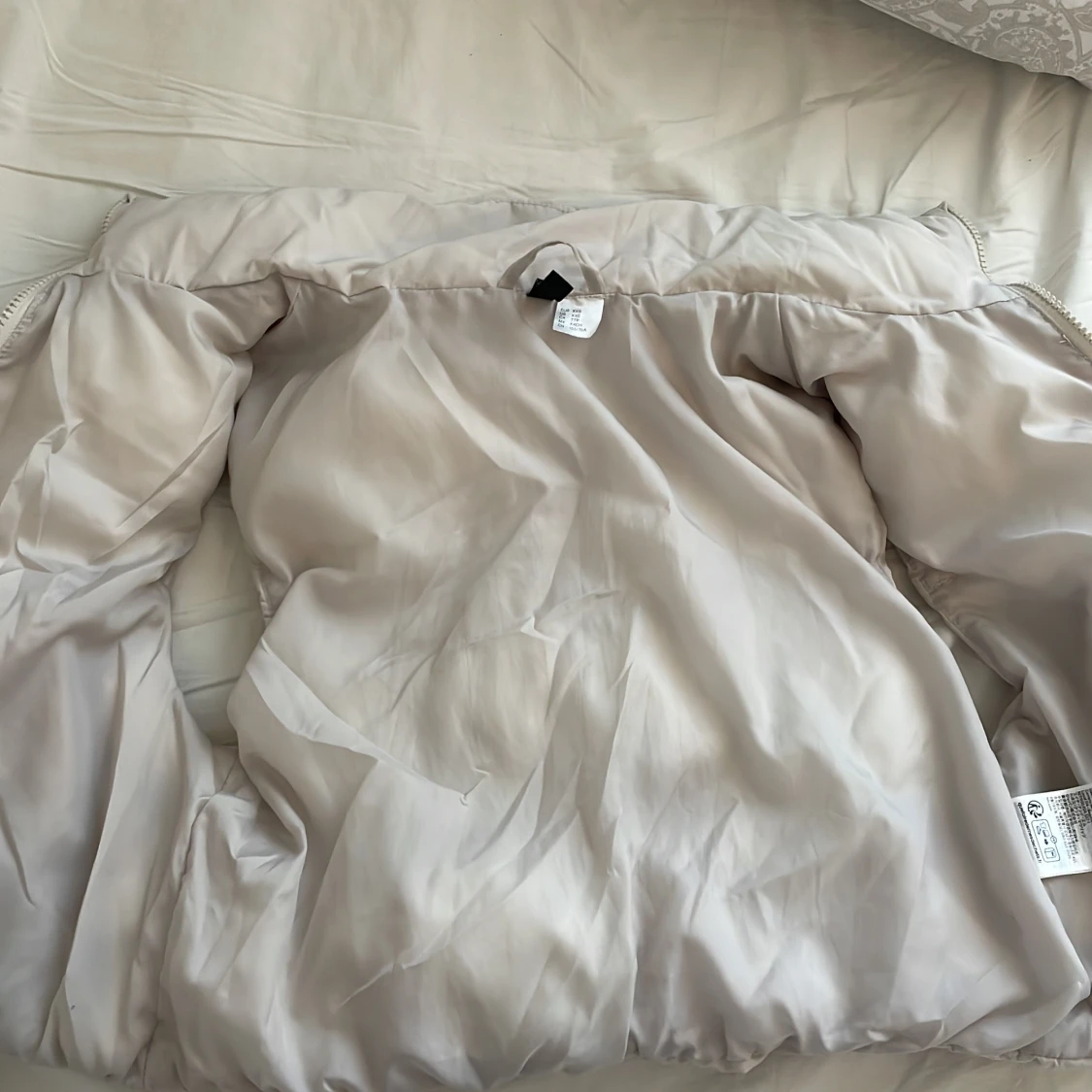 Vit dunväst från H&M Divided XXS - 2