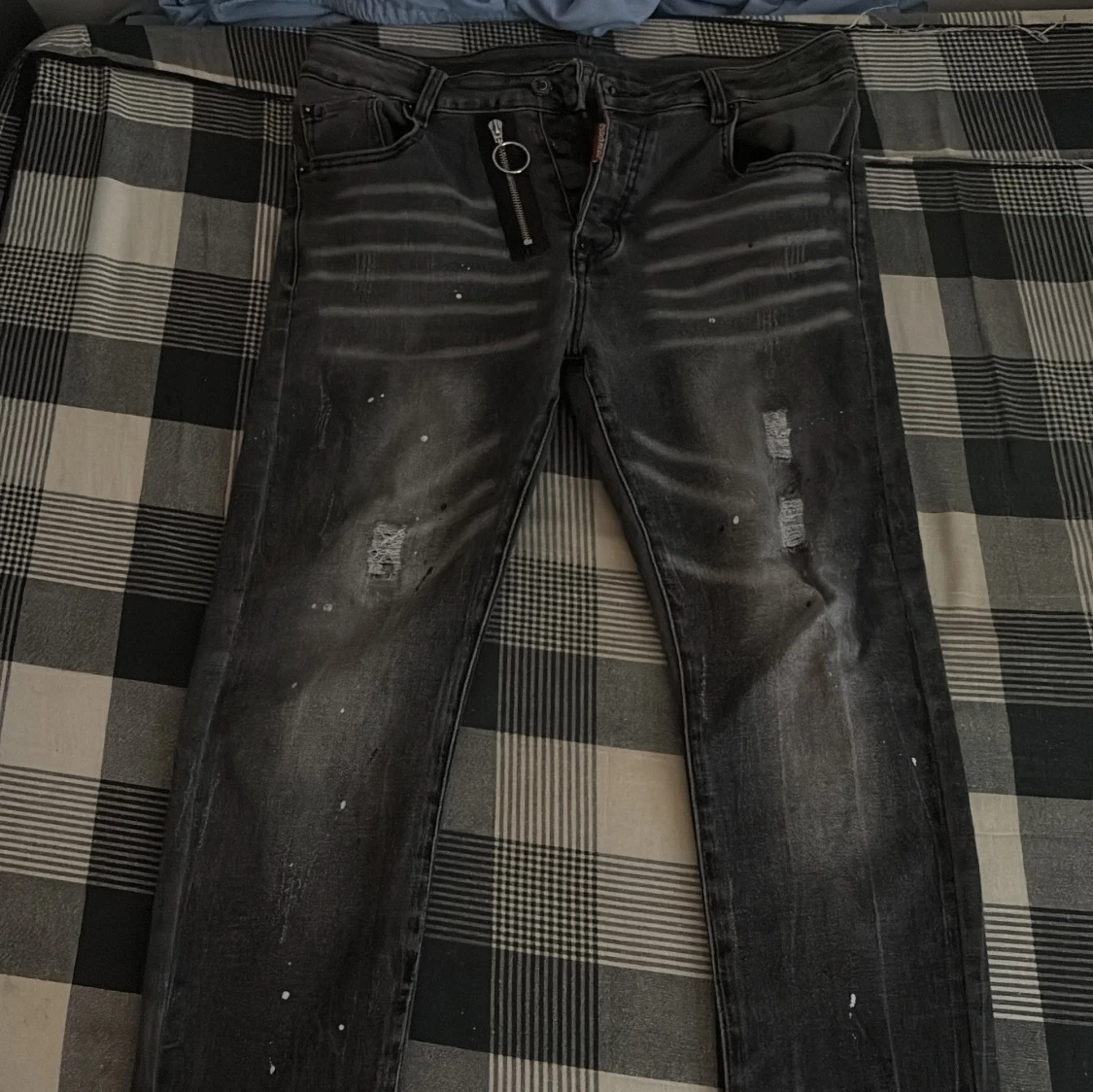 Svarta Dsquared2 jeans med dragkedja
