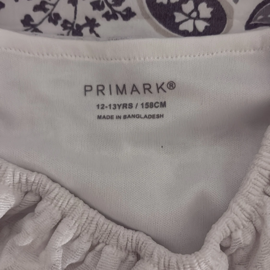 Vit blus med puffärm från Primark - 2