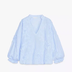 Blå blus - Blå jätte fin blus från Zara med blommiga mönster 