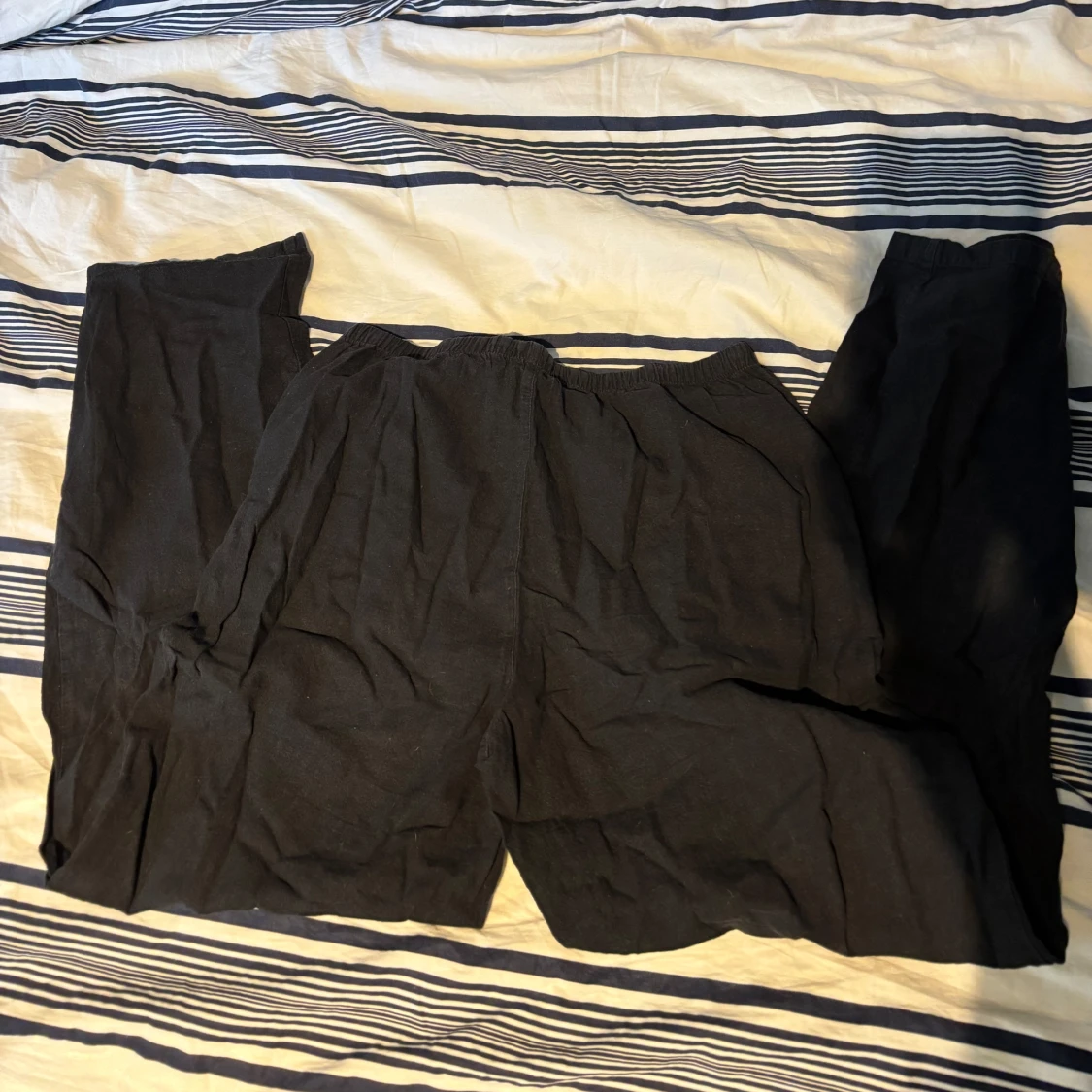 Svarta linnebyxor - 1