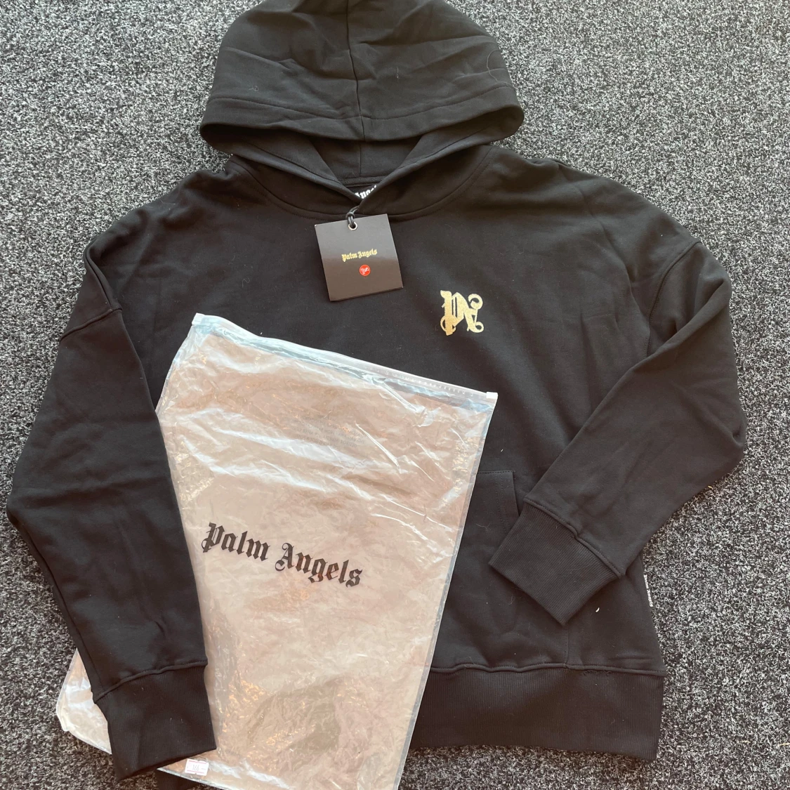 Palm angels hoodie - svart - S