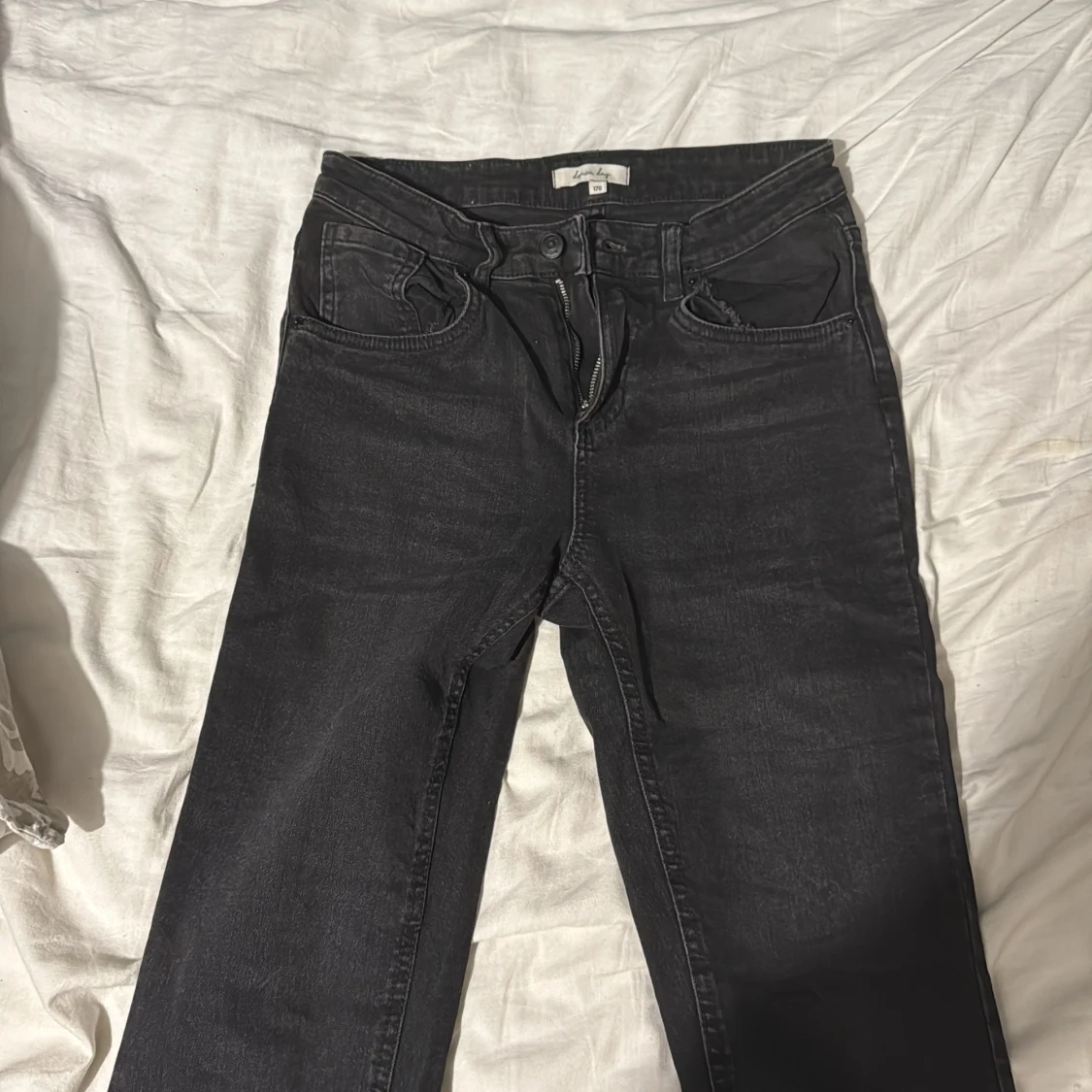 Svarta raka jeans från denim day