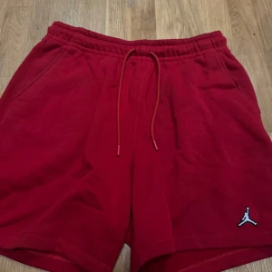 Jorden shorts  - Stolek M använd några gånger 